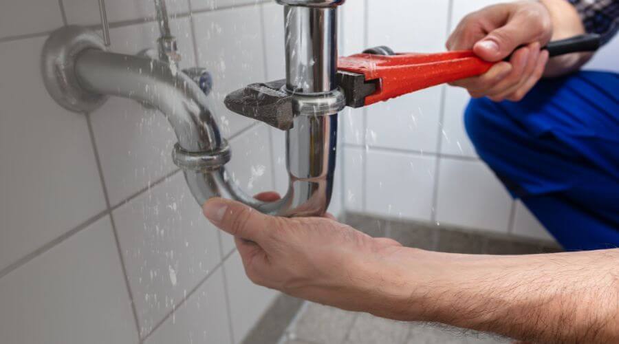 Expert burst pipe repair services in Caraway, AR